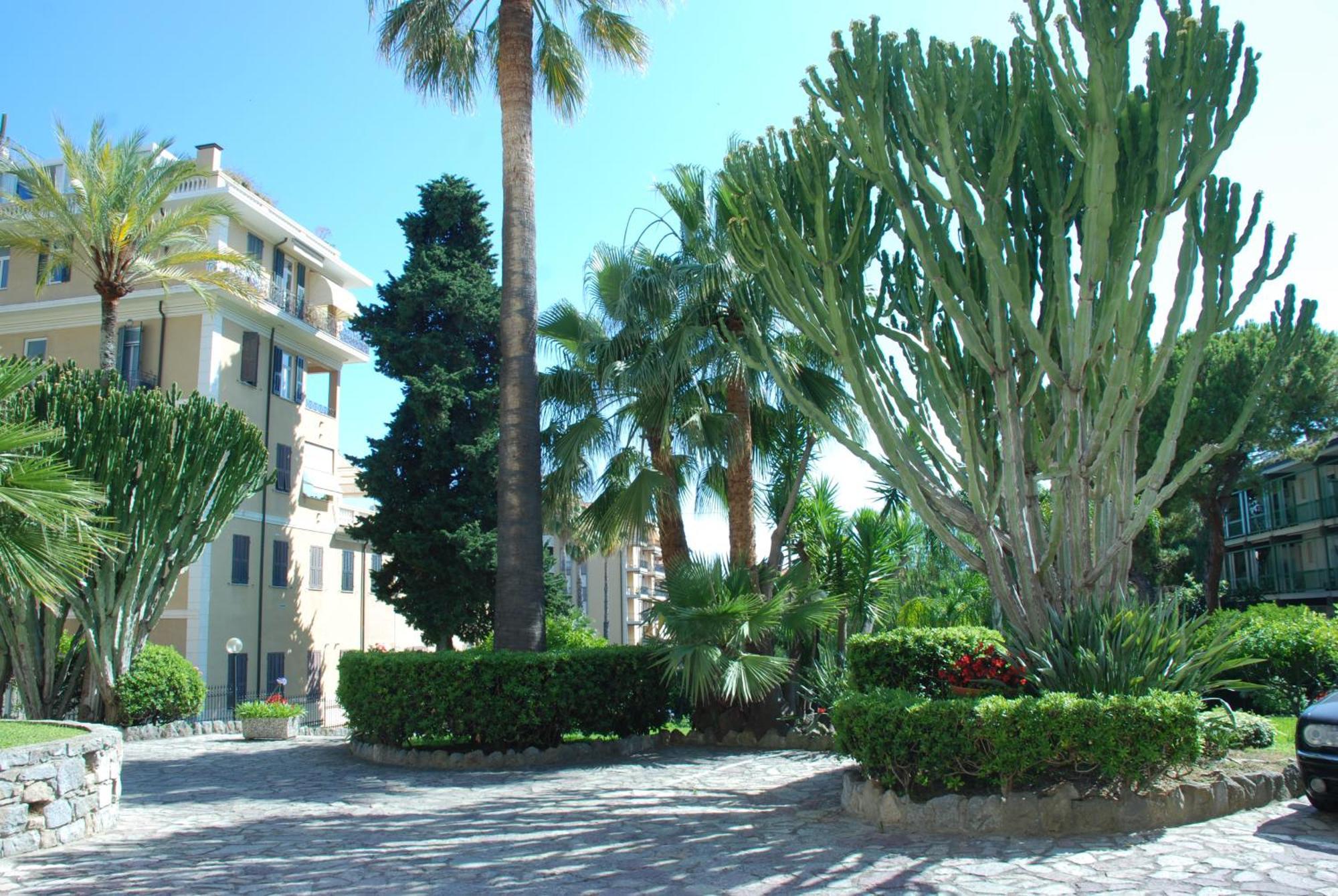 Appartement Giardino Del Mare à Bordighera Extérieur photo